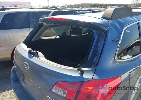 2014 Subaru Outback 2.5I Premium z USA, uszkodzony, nr VIN 4S4BRBCC7E3300751